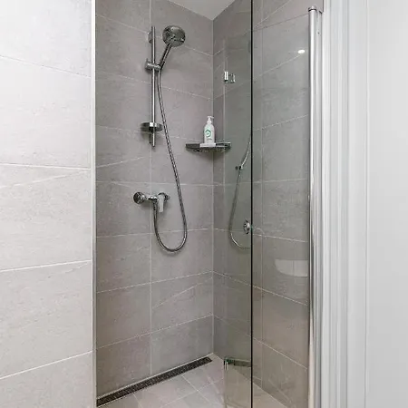 Vallikraavi Cozy Apartament Tartu